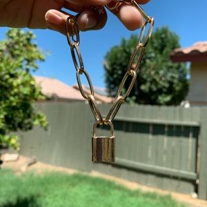 Gold chunky chain lock bracelet 😍
